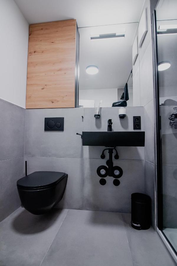 Kocak - Exklusives Apartment In Zentrumsnaehe Reutlingen Eksteriør bilde